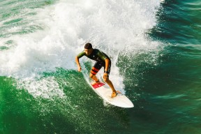 体育新闻中心发布国家队装备采购与使用规范文件，足球队装备采购方案